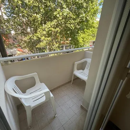 Adler Отель Римини