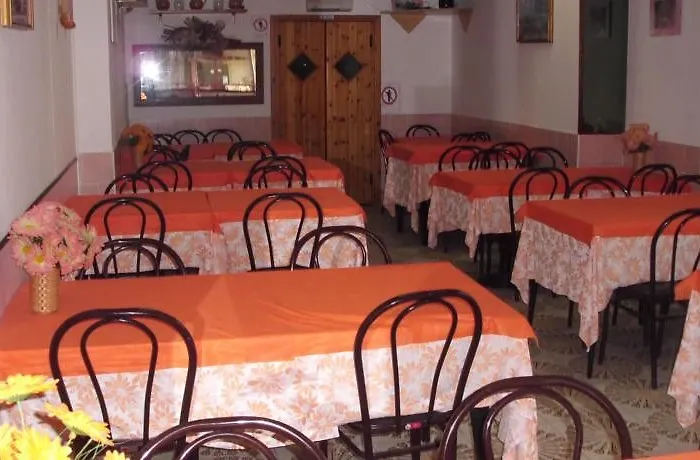 Adler 3* רימיני